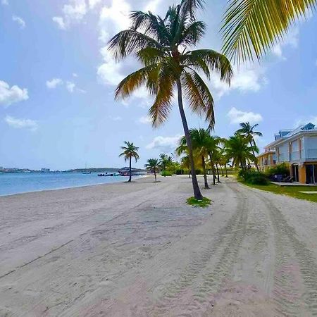 Superbe Studio Lumineux, Vue Sur Piscine Et Mer Baie Nettle Exterior photo